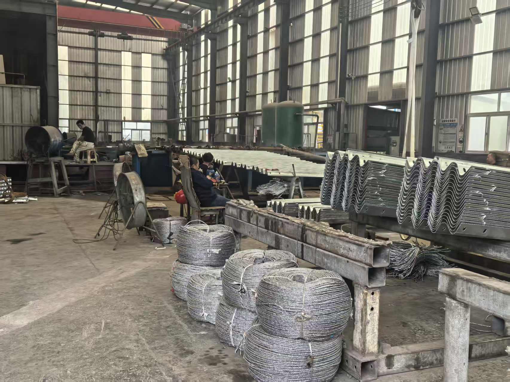 乌兰察布市环氧锌基波形护栏三波波形护栏 - 价格